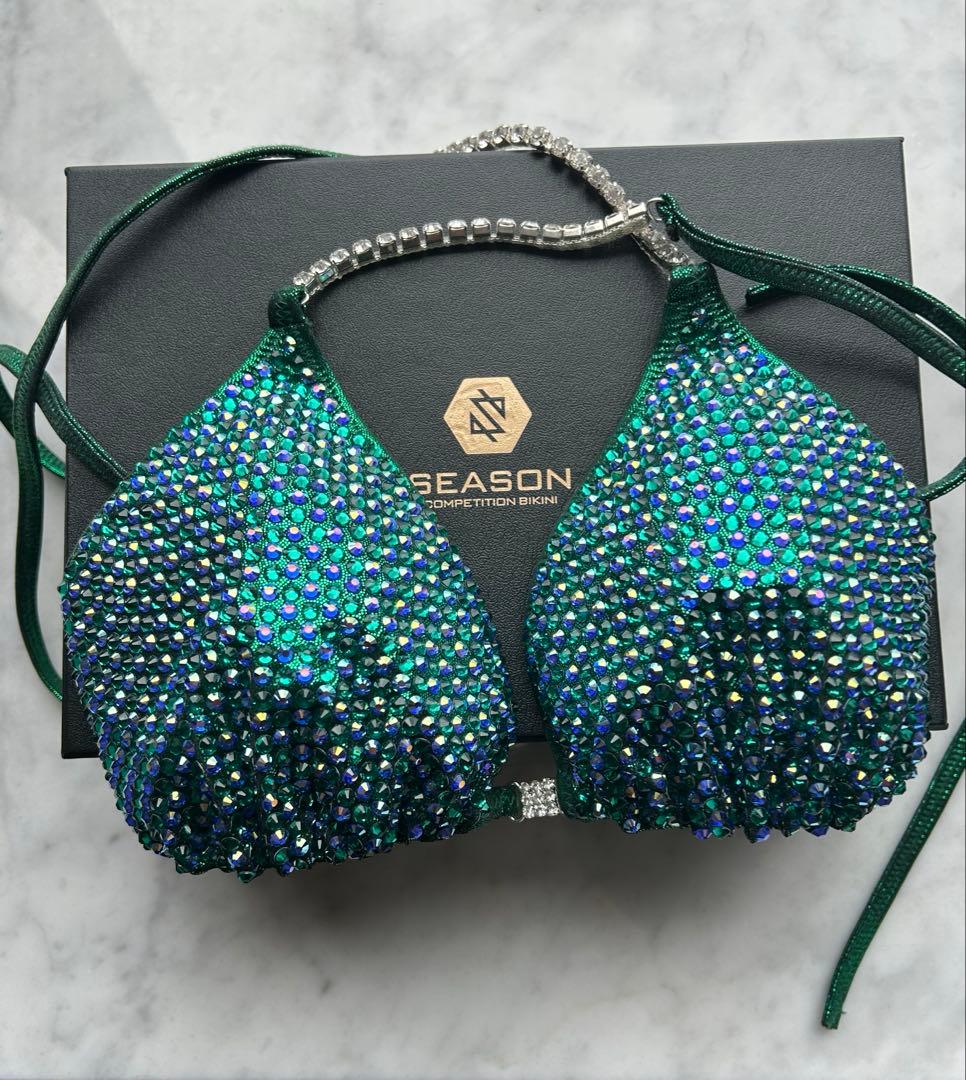 超美品　キラキラビキニ　コンテストビキニ　Season bikini FWJ