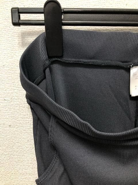 新品☆4L白系グレー系UVカット洋服のような水着4点♪ロングパンツ☆b913