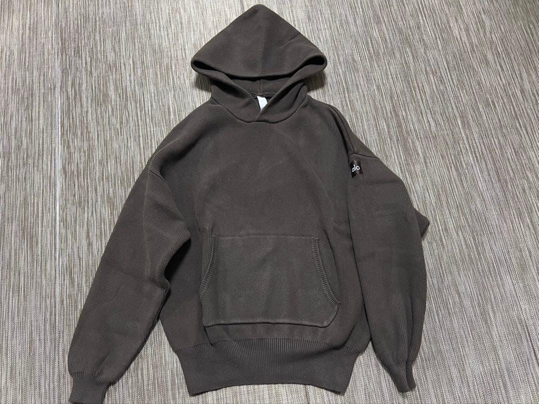 alo yoga★ざっくり可愛い「Scholar フード付き セーター」★現行品
