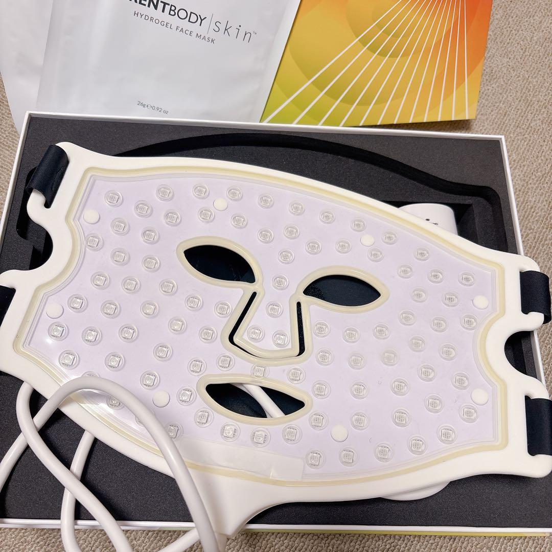 CURRENTBODY 4-in-1 LEDフェイスマスク