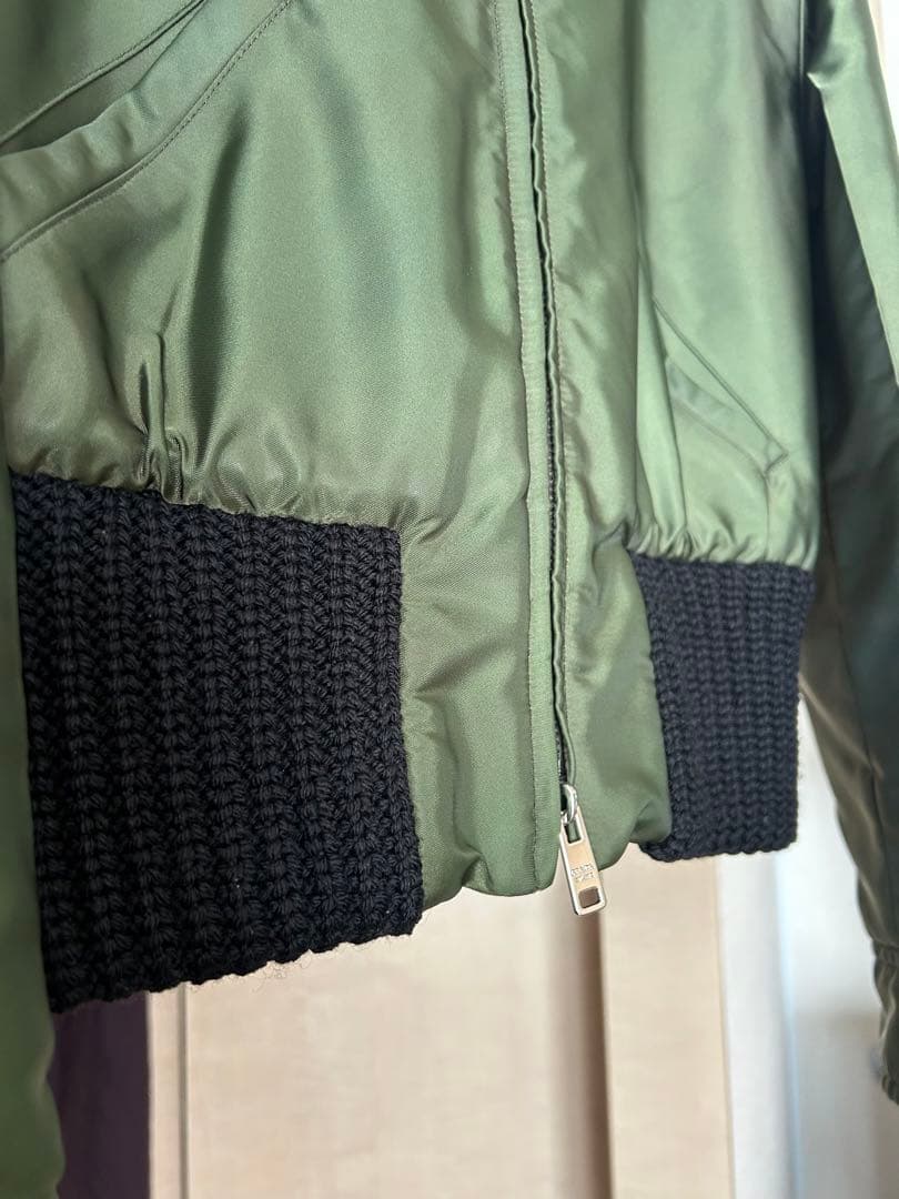 美品　PRADA ボンバージャケット　ファー襟付き（フクロギツネ）