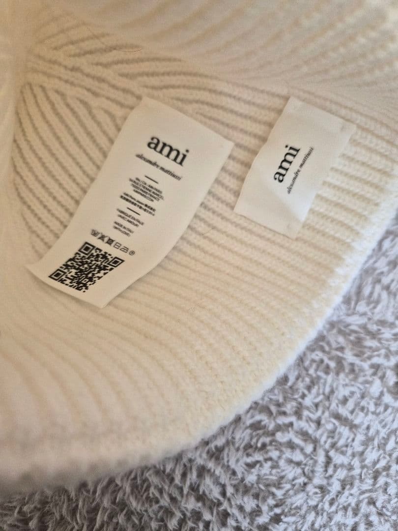 AMI PARIS ホワイト ニット帽