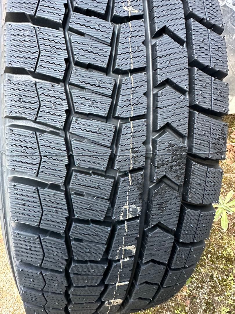 DUNLOP WINTER MAXX215/60R1タイヤアルミセット17インチ