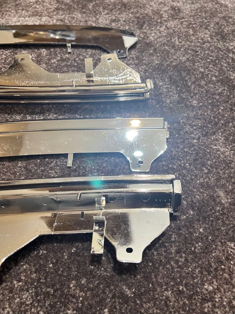 トヨタランクル80 ヘッドライトリム(上下)左右セット FZJ80、HZJ80、