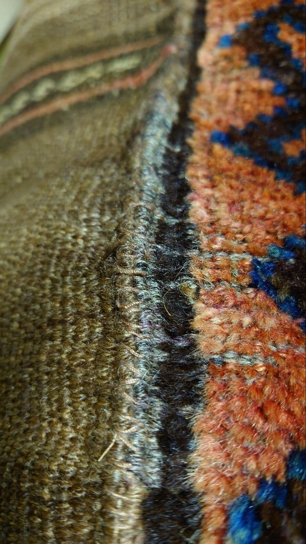 【フローレンスさん専用】アンティーク絨毯　バルーチ（袋状　クッション仕立て）