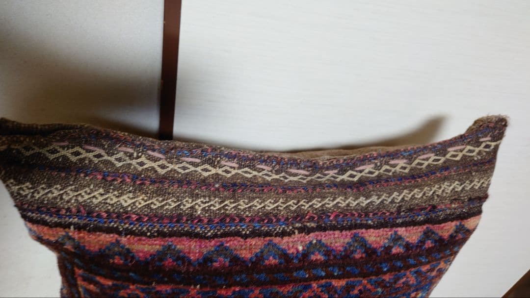 【フローレンスさん専用】アンティーク絨毯　バルーチ（袋状　クッション仕立て）