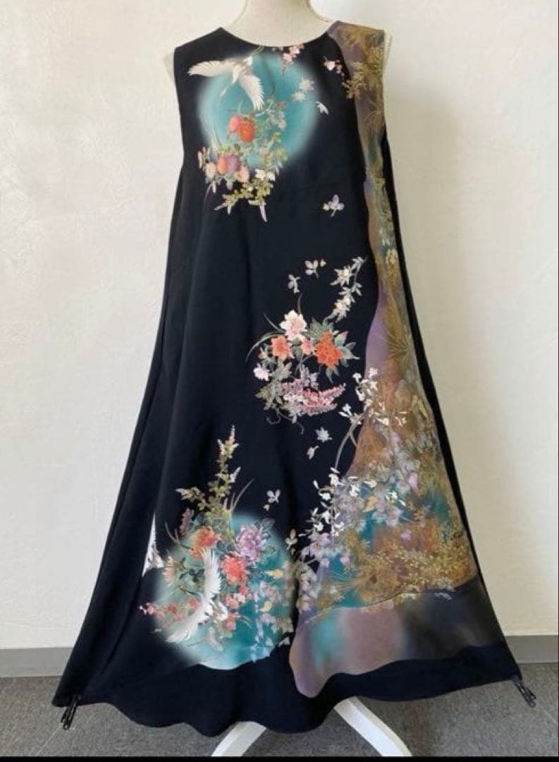 谷崎潤一郎の世界落款印付きボレロとドレスセット