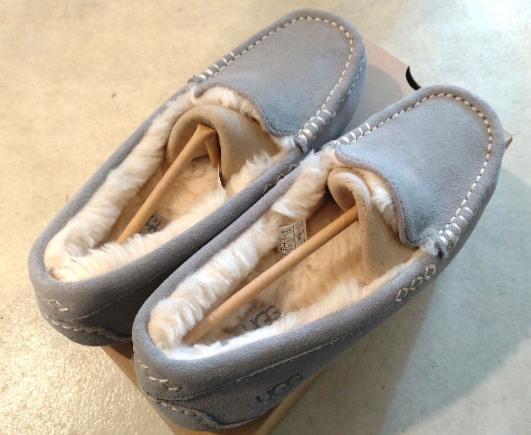 UGG モカシン　ANSLEY(LIGHT GREY) 23cm(サイズUS6)