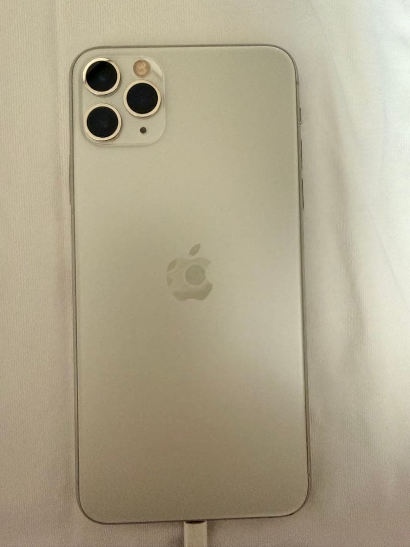 Apple iPhone 11 Pro maxシルバー 本体