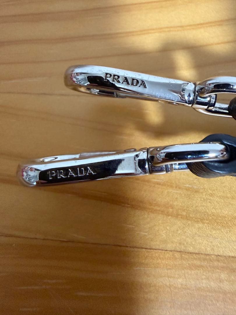 PRADA iPhone14ケース　ショルダーストラップ　ブラック