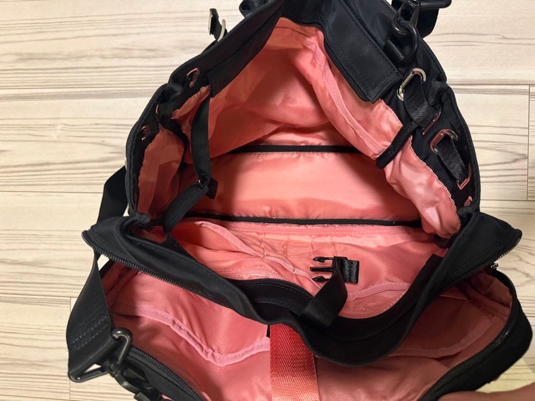 セレーンエテール　ブラックナイロン　ビジネスバッグ