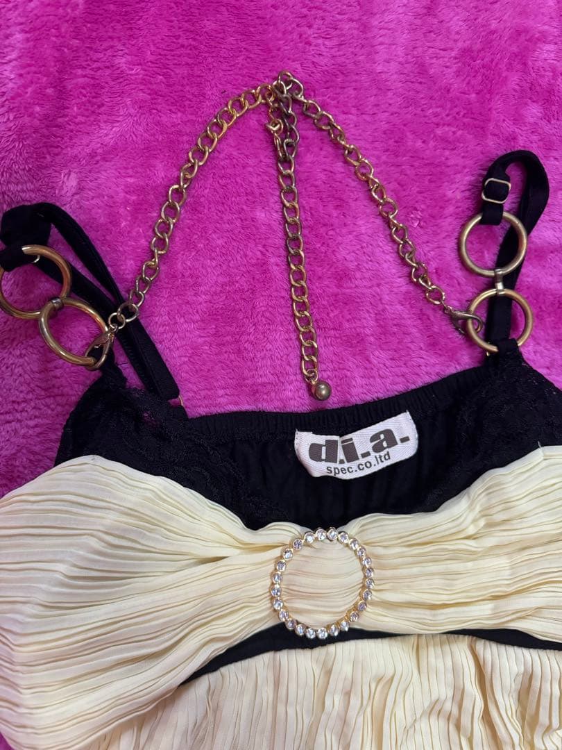 d.i.a. プリーツ　キャミソール