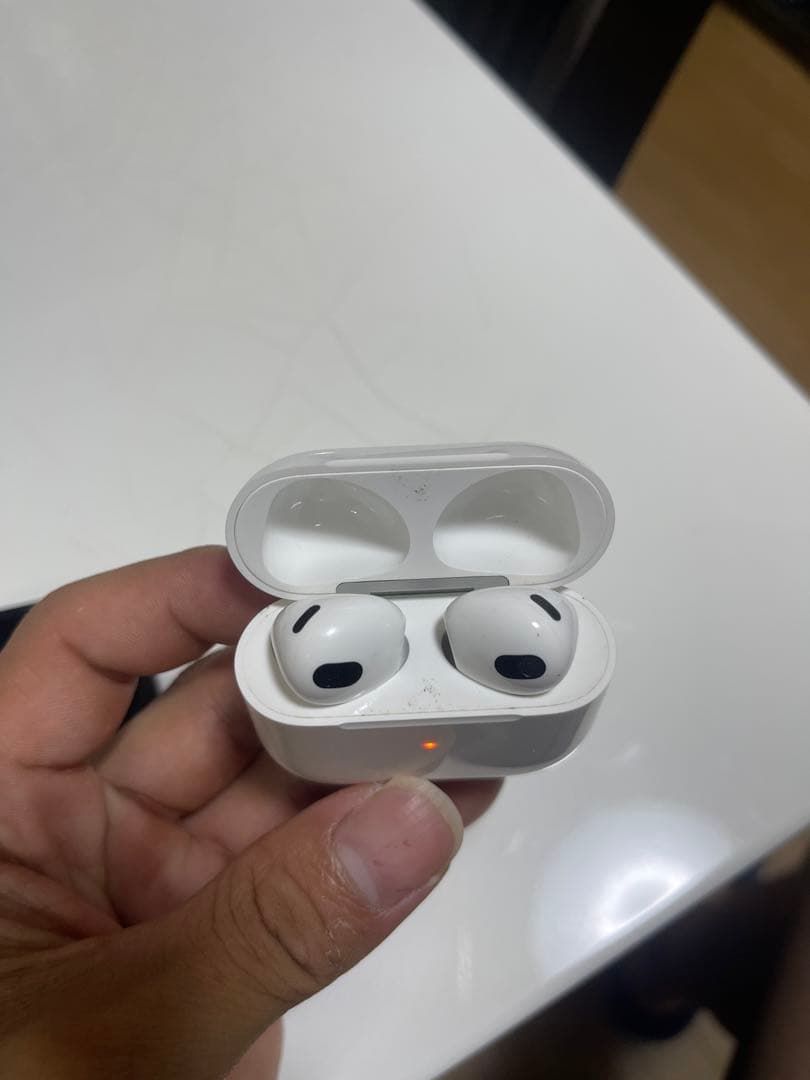 【spigen製ケース入り】AirPods（第3世代） MPNY3J/A