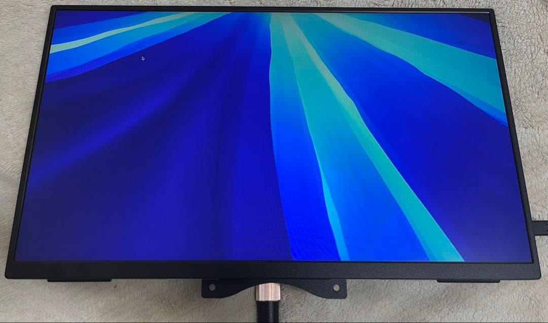 18.5インチ 1080P モニター&Anker PowerExpand 7+1