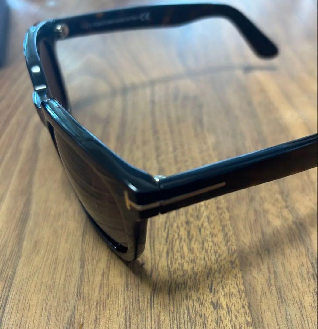 TOM FORD ウェリントン　サングラス TF211AF 鼈甲柄　ブラウン