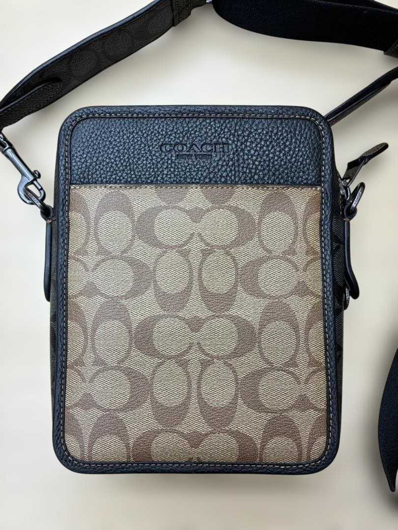COACH モノグラムショルダーバッグ