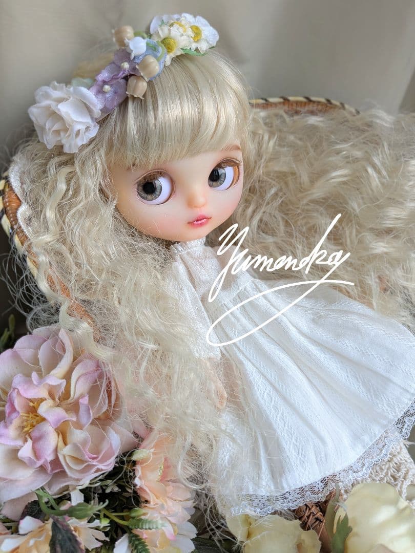 カスタムアイシードール 白いドレスと花かんむりセット 希少 半透明肌