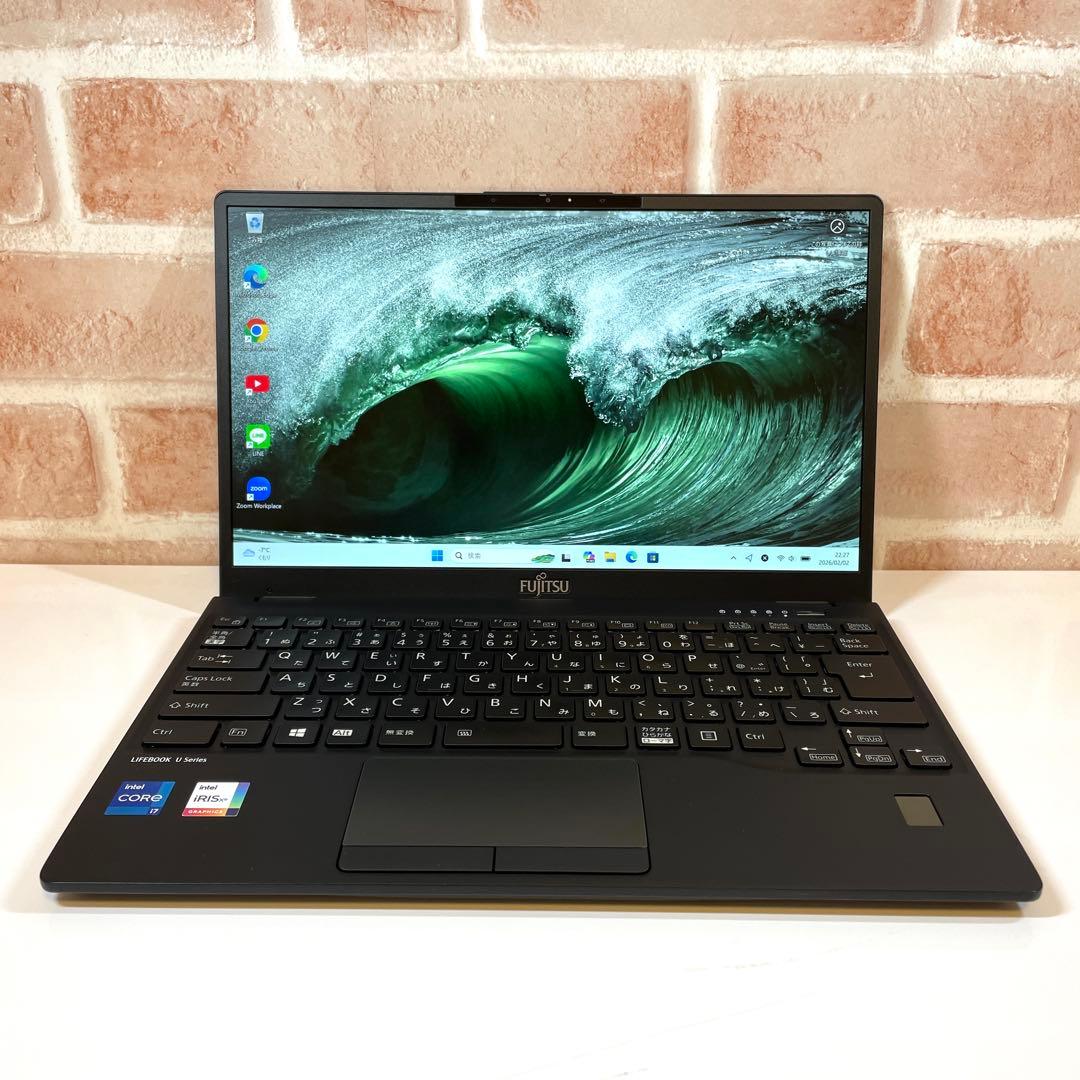 ★2021年製★ 第11世代Core i7 メモリ16GB 富士通 WW4