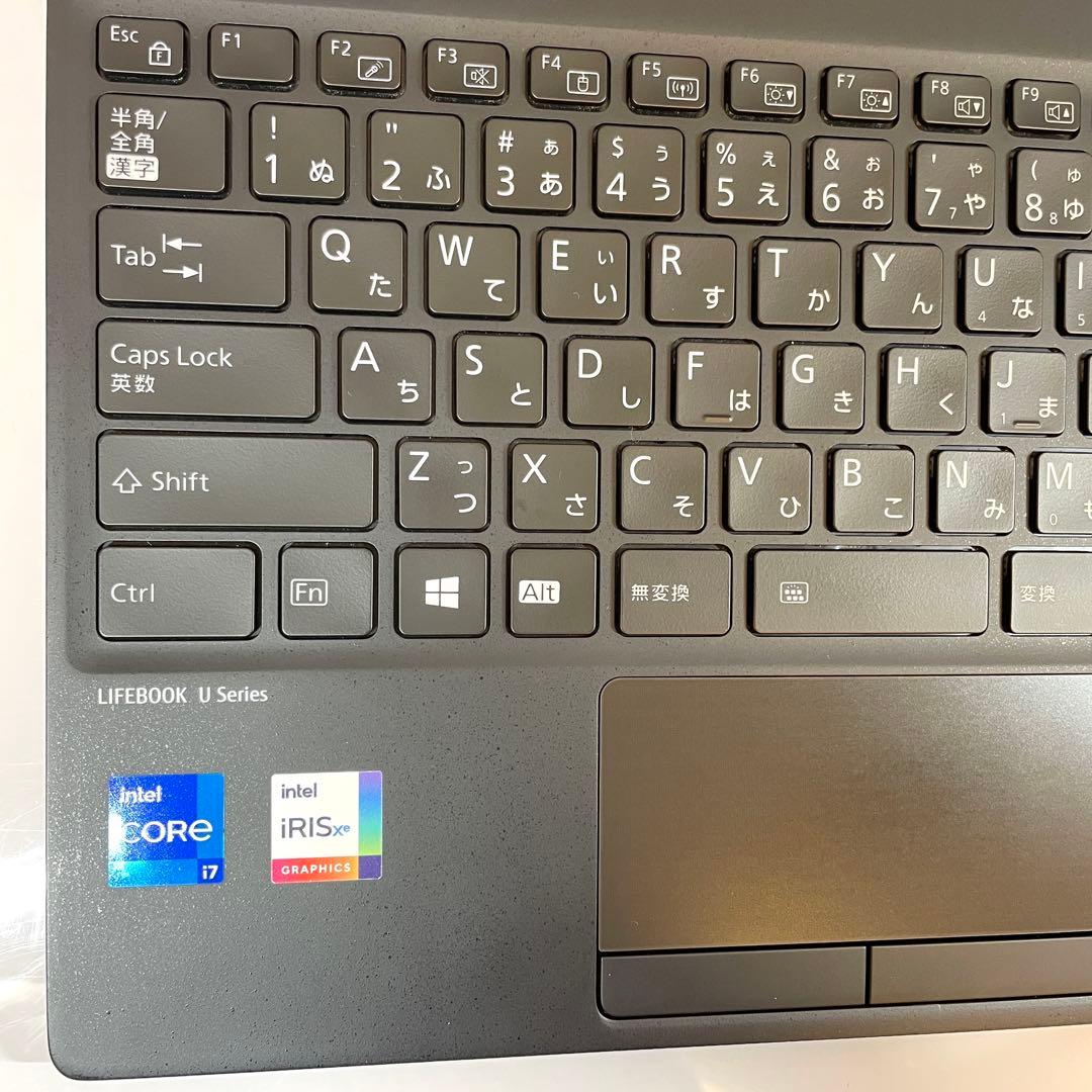 ★2021年製★ 第11世代Core i7 メモリ16GB 富士通 WW4