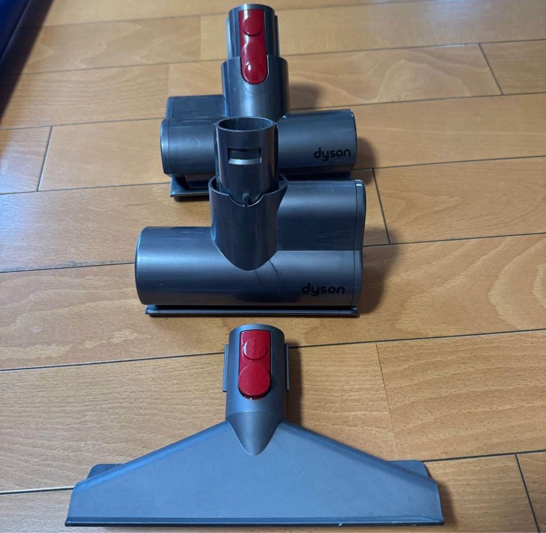 3/18迄！dysonダイソンコードレスクリーナー ジャンク本体3個付属品多数