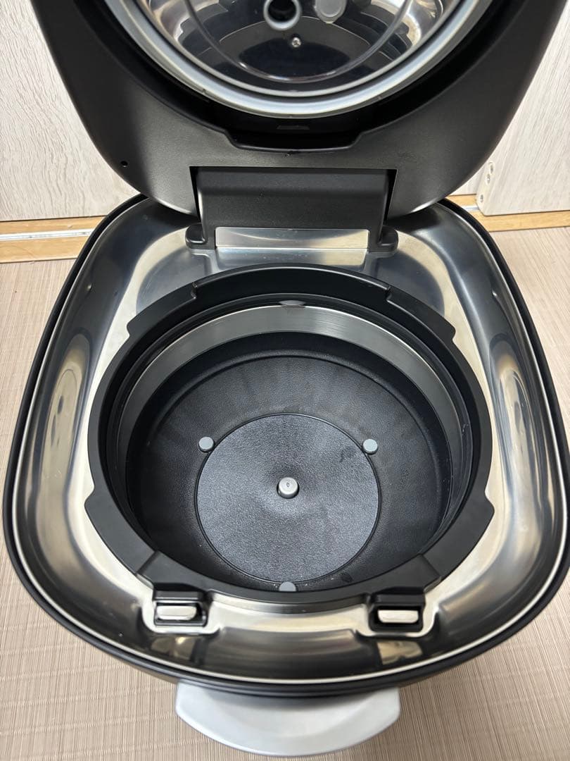 タイガー　TIGER 圧力IH炊飯器 JRX-G060KG