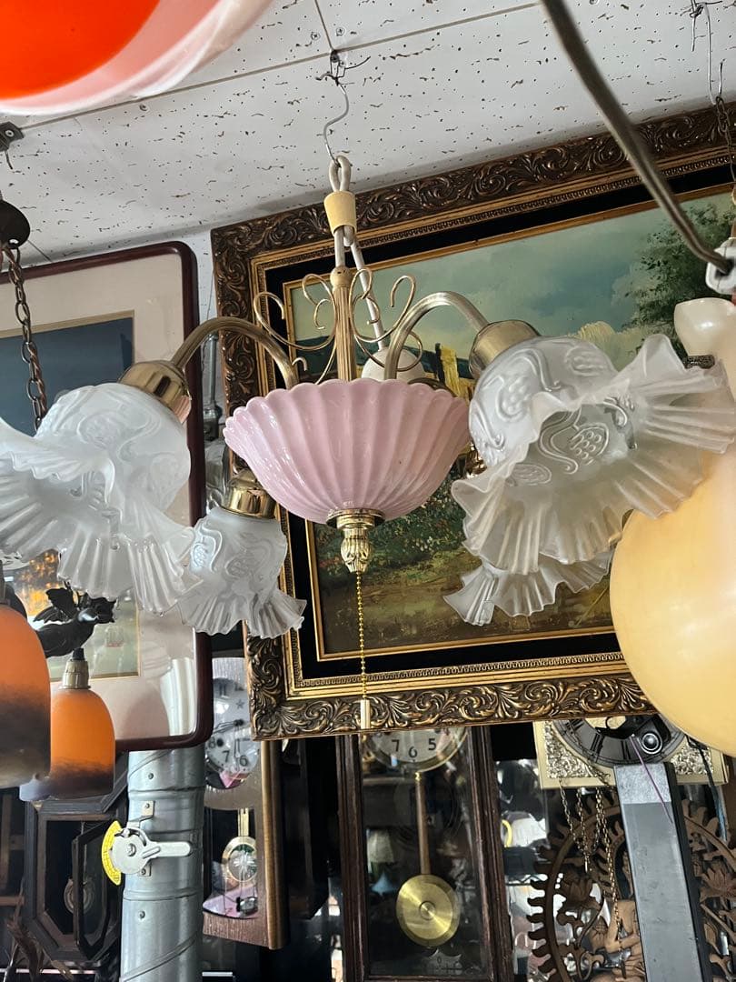 昭和レトロシャンデリア、レトロシャンデリア、陶器とガラスホヤのシャンデリア