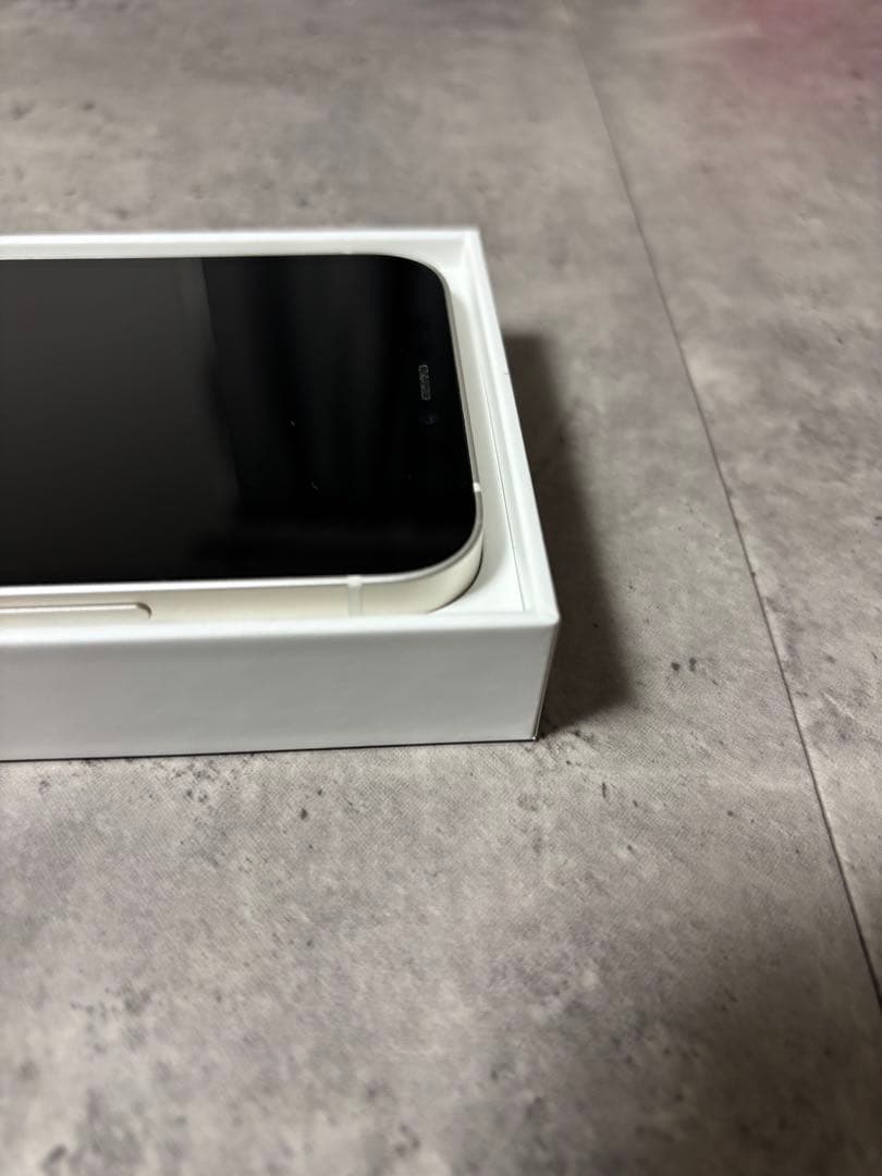 スマートフォン本体 iPhone12 white 128GB