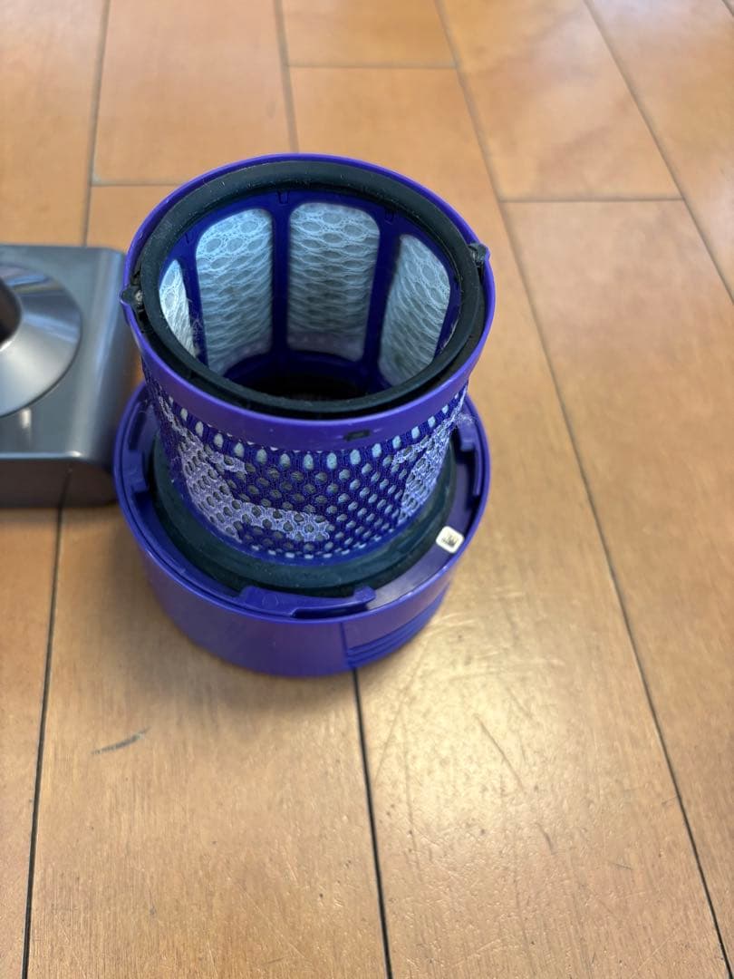 dyson スティッククリーナー 本体　SV12 付属品　現状品　動作ok