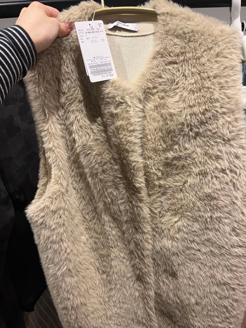 ジャーナルスタンダード　ダブルフェイスフェザークルーネックベスト　ベージュ