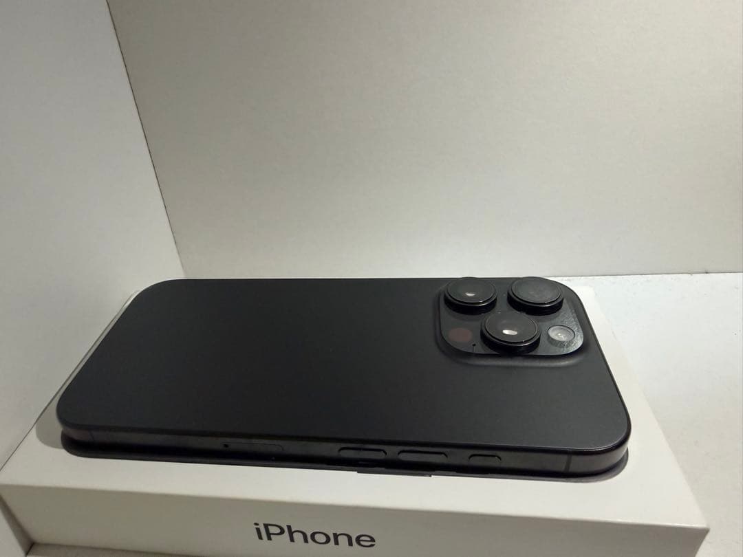 スマートフォン本体 iPhone 16Pro