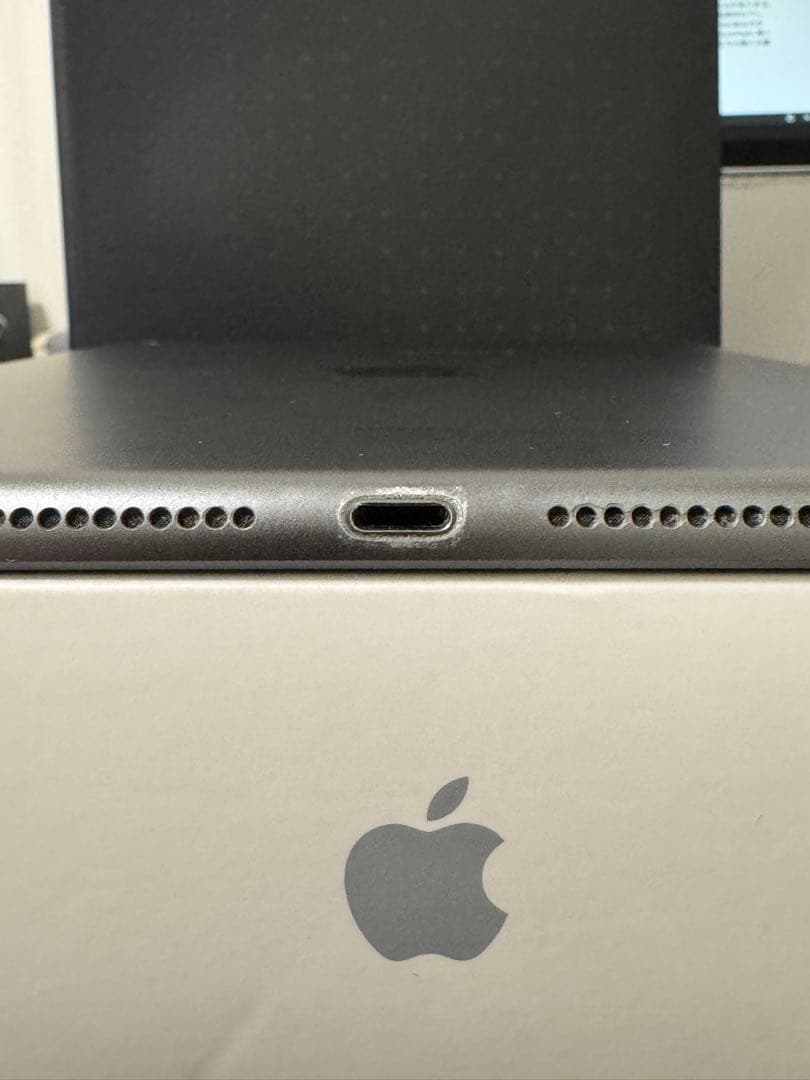 【ジャンク】iPad 第9世代 64GB 充電不良（箱・AC付）スペースグレイ