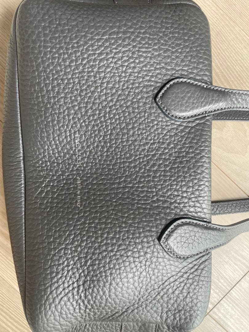 IACUCCI 完売アイテム⭐︎ダークグレーボストン型バッグ