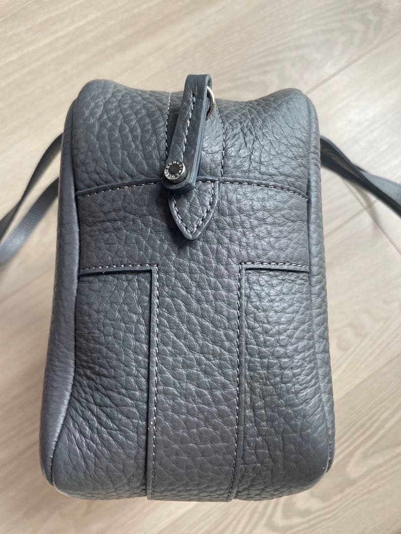 IACUCCI 完売アイテム⭐︎ダークグレーボストン型バッグ