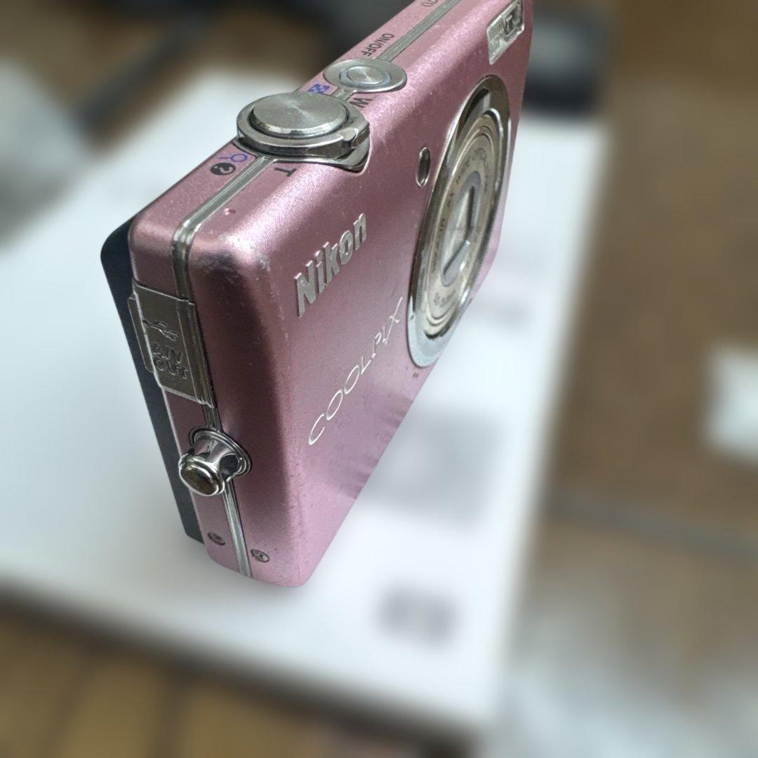 Nikon COOLPIX S570 ピンク 本体