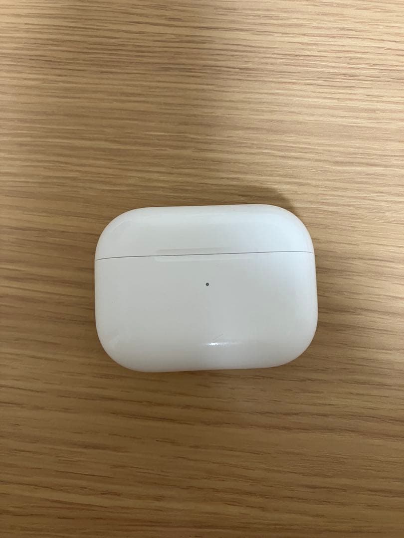 AirPods Pro 第2世代ケースA2968と右耳A3047