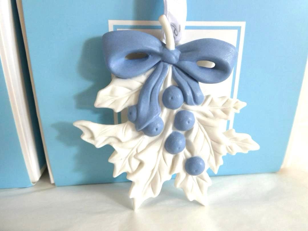 【ウェッジウッド】こまどり・ ヒイラギ・クリスマスホリデイ オーナメント2個