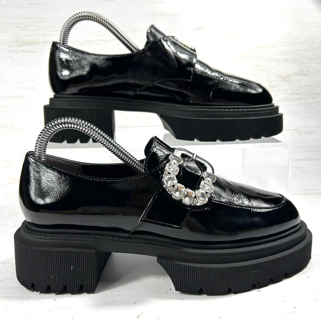 DIANA シュリンクエナメル ローファー　ビジュー　22.0