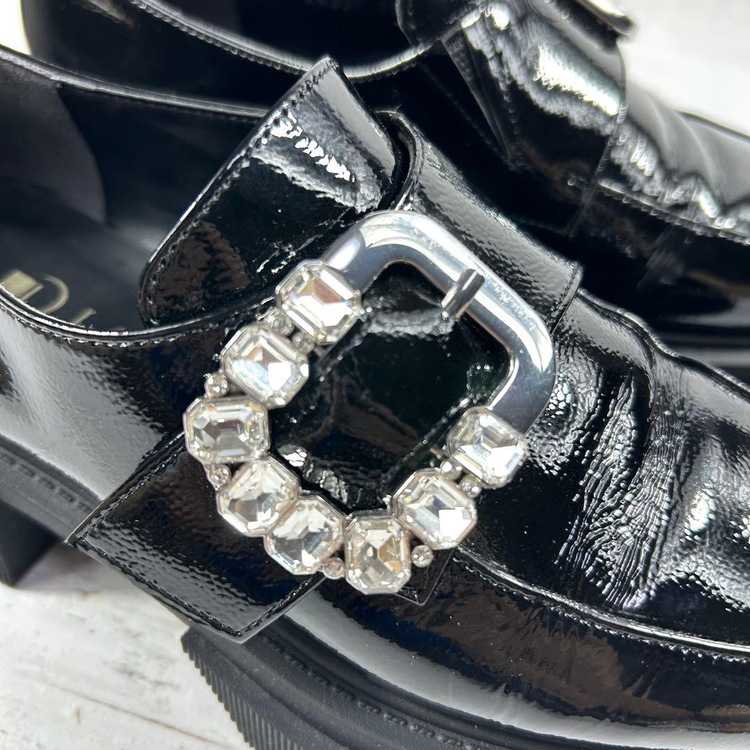 DIANA シュリンクエナメル ローファー　ビジュー　22.0