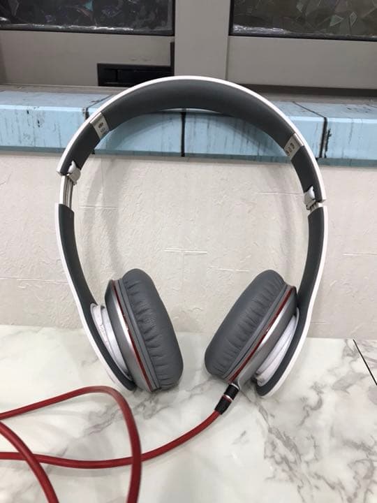 beats  ヘッドフォン