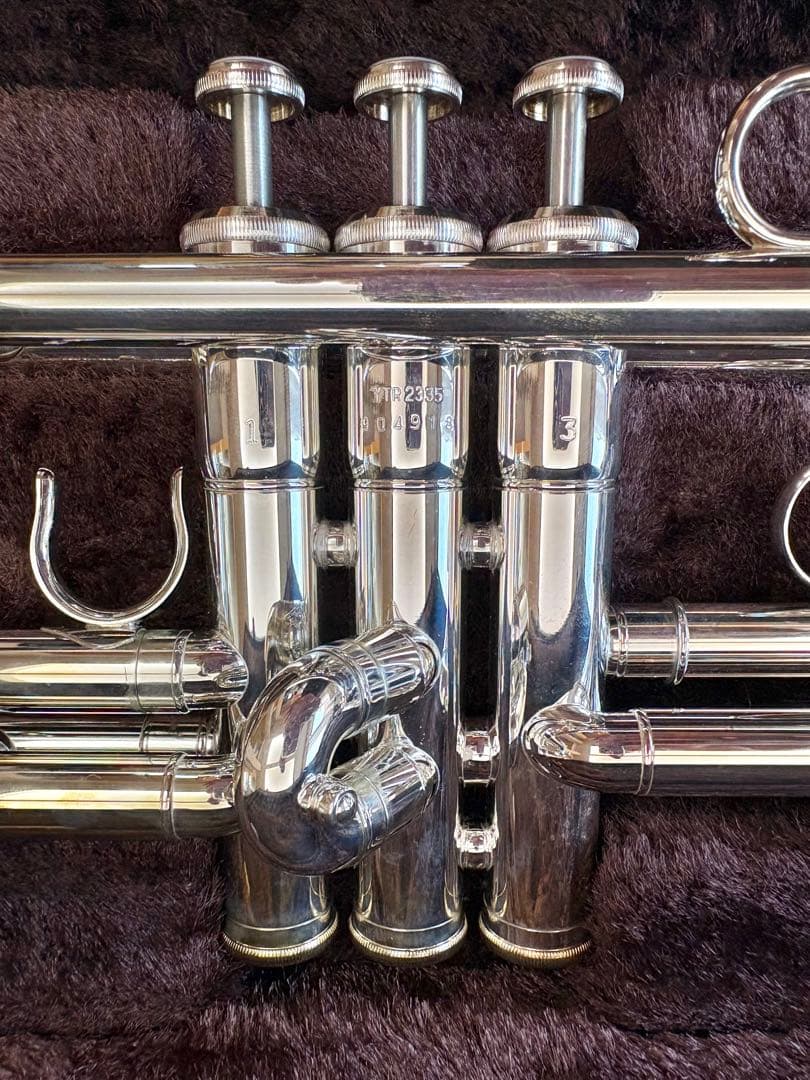 ヤマハ トランペット YTR-2335S ケース付