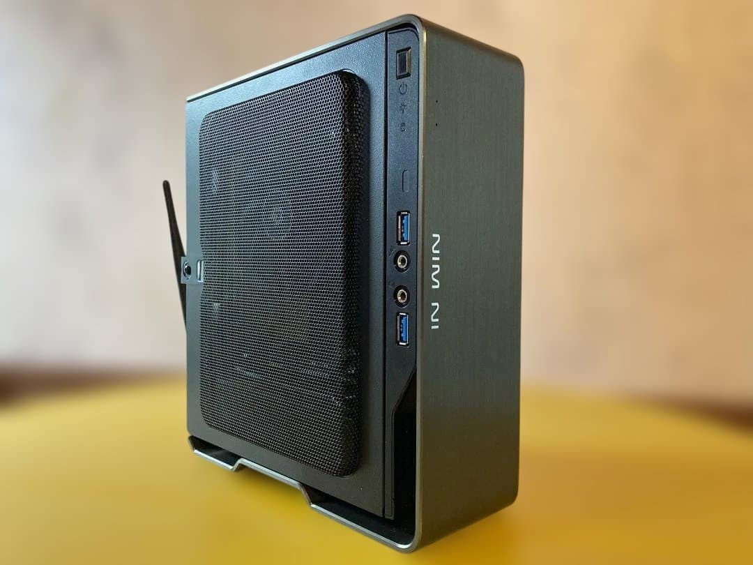 Win11,I5-12400 IN-WIN 自作PC（超小型）ほぼ未使用、動作品