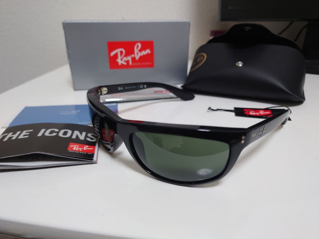 Ray-Ban サングラス ブラック