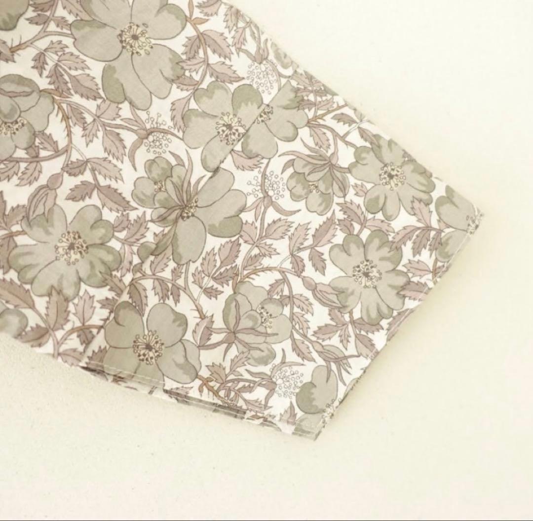 ハグオーワー　フラワープリント ７分袖ワンピース ベージュ系