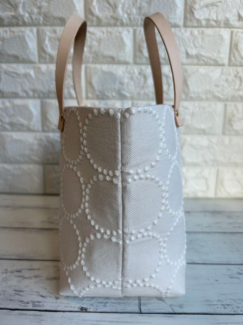 【1072】ミナペルホネンタンバリントートバッグ　ベージュ×ホワイト