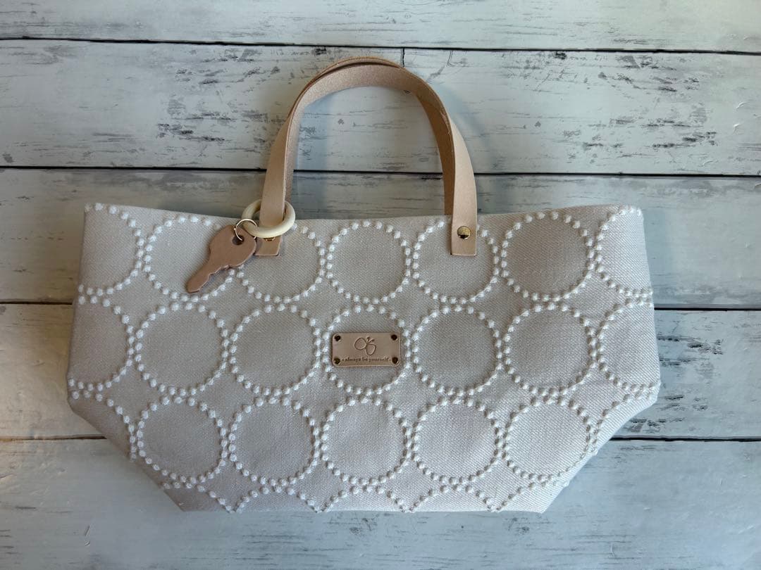 【1072】ミナペルホネンタンバリントートバッグ　ベージュ×ホワイト