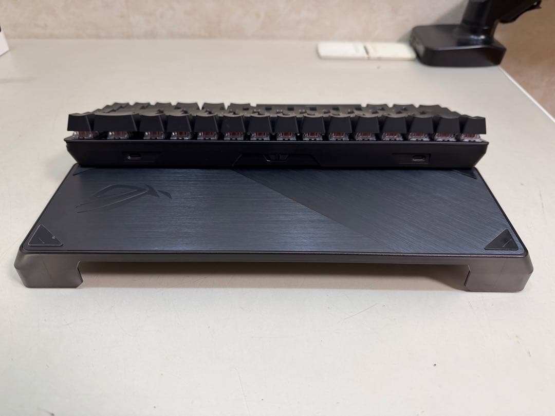 ASUS M602 ROG FALCHION ACE／NXRD／BLKキーボード