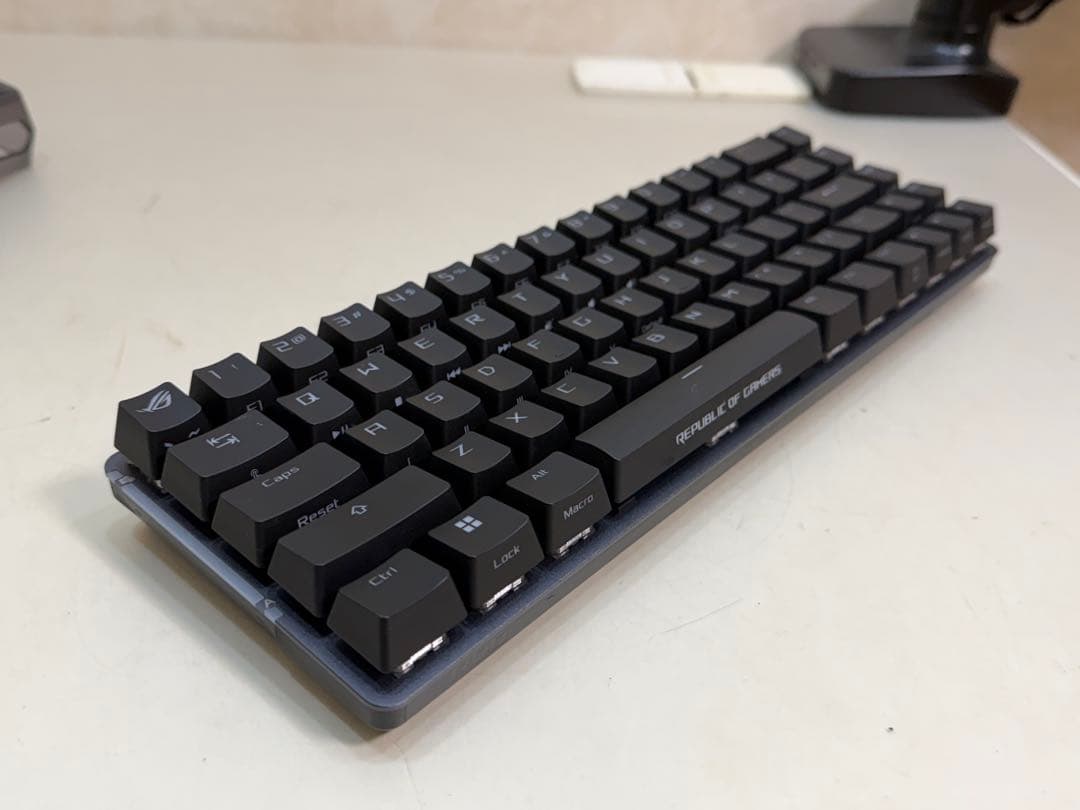 ASUS M602 ROG FALCHION ACE／NXRD／BLKキーボード