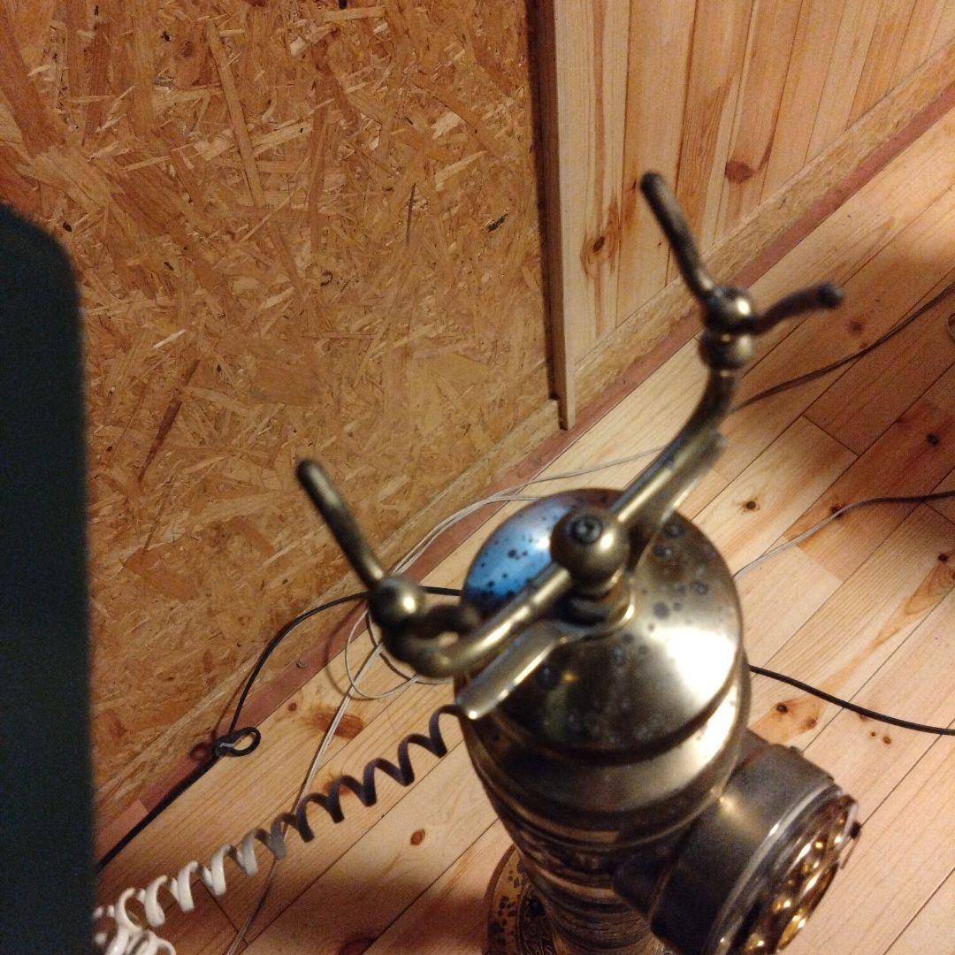 里美 アンティーク スタンド式 電話機 金属製 海外製