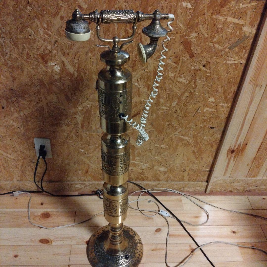 里美 アンティーク スタンド式 電話機 金属製 海外製