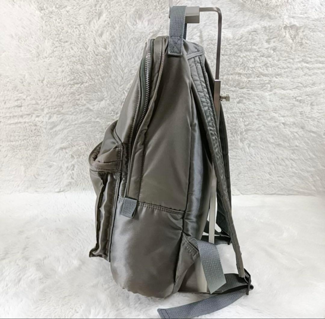 美品　シルバーporterタンカーリュック